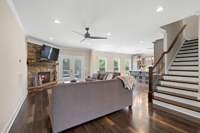 2527 Landis Ct, Murfreesboro, TN 37128
