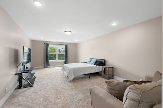 2527 Landis Ct, Murfreesboro, TN 37128