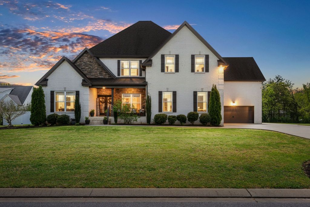 2527 Landis Ct, Murfreesboro, TN 37128