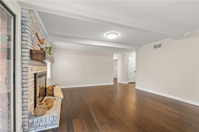 4109 Oak Hollow Drive, High Point, NC 27265