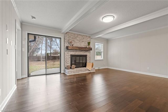 4109 Oak Hollow Drive, High Point, NC 27265