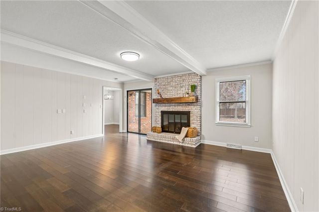 4109 Oak Hollow Drive, High Point, NC 27265