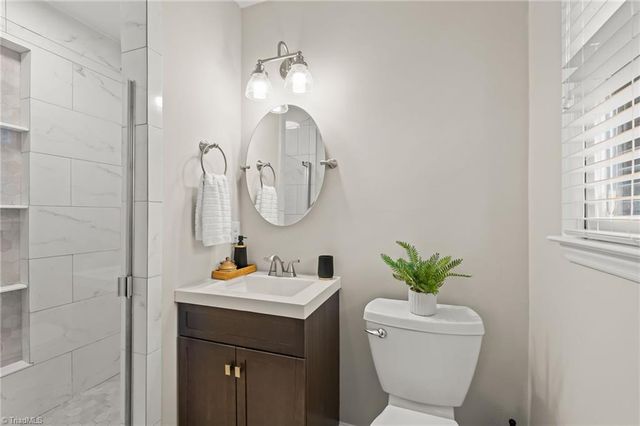 4109 Oak Hollow Drive, High Point, NC 27265