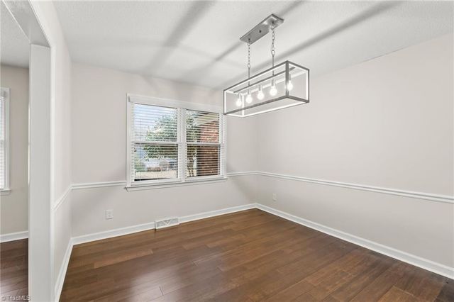 4109 Oak Hollow Drive, High Point, NC 27265