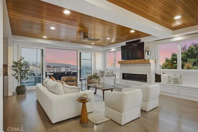 826 18th Street, Hermosa Beach, CA 90254