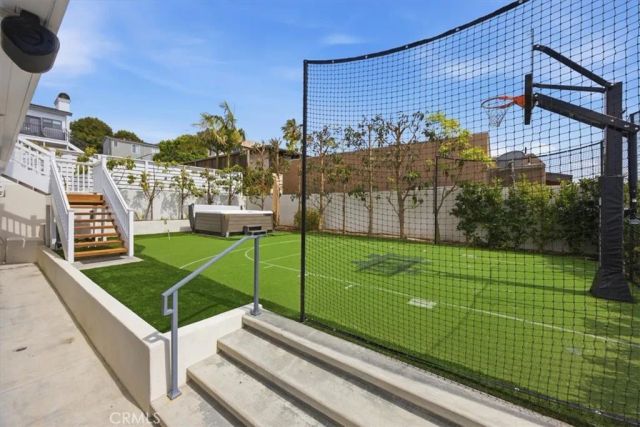 826 18th Street, Hermosa Beach, CA 90254