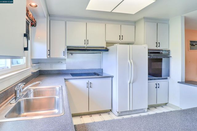 4420 Crestwood Cir, Concord, CA 94521