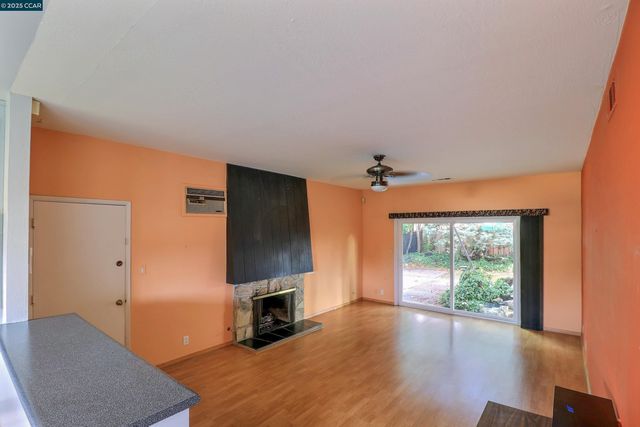 4420 Crestwood Cir, Concord, CA 94521