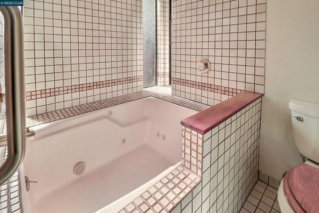 4420 Crestwood Cir, Concord, CA 94521