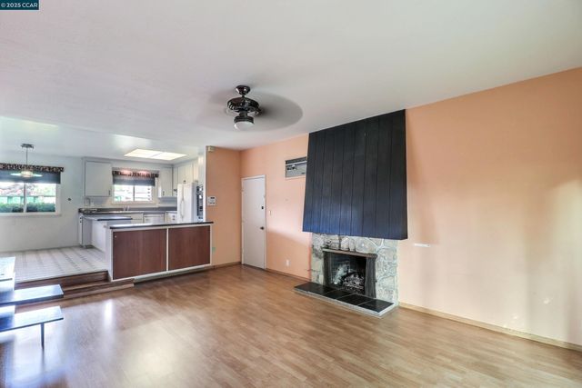 4420 Crestwood Cir, Concord, CA 94521