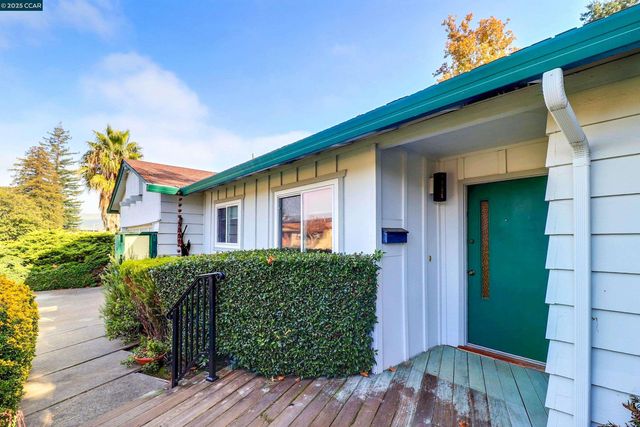 4420 Crestwood Cir, Concord, CA 94521