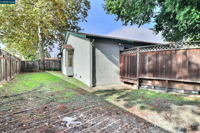 4420 Crestwood Cir, Concord, CA 94521