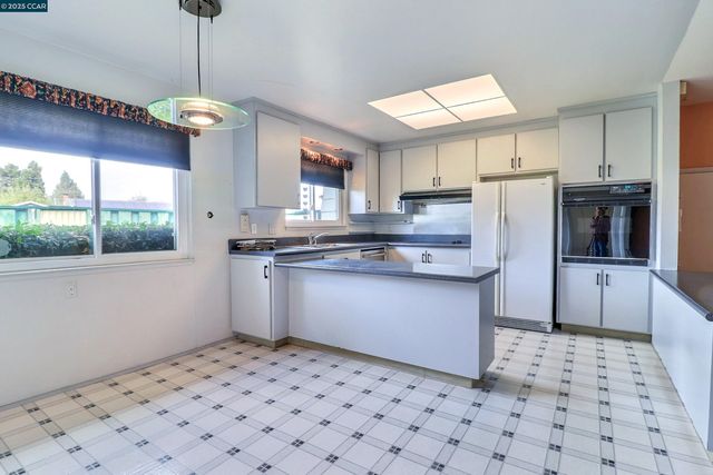 4420 Crestwood Cir, Concord, CA 94521