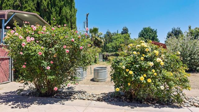 27701 S Fairoaks Rd, Tracy, CA 95304