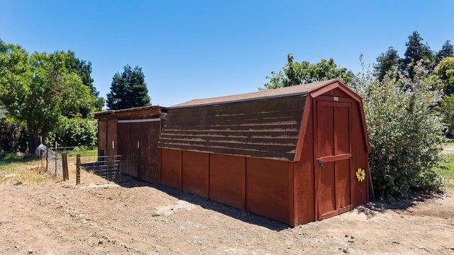 27701 S Fairoaks Rd, Tracy, CA 95304