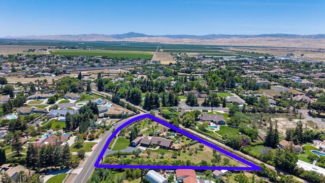 27701 S Fairoaks Rd, Tracy, CA 95304