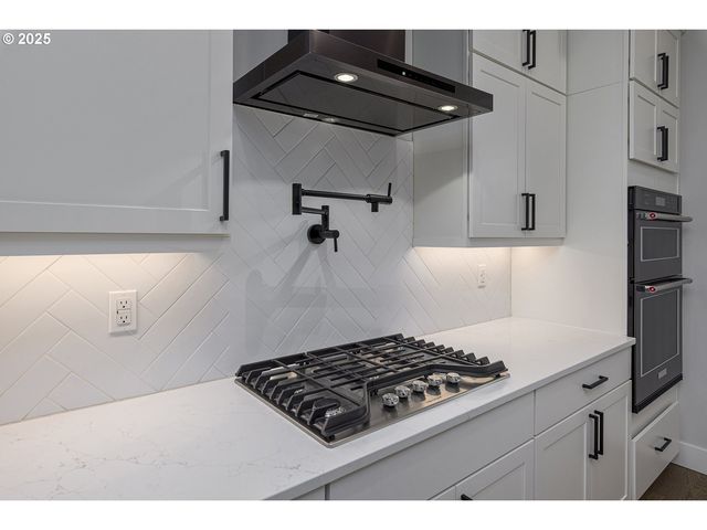 15217 Se TOWERS Ter, Milwaukie, OR 97267