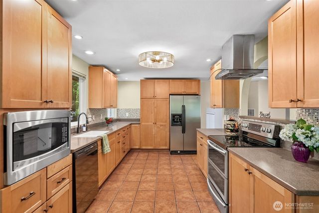 118 Lila Street, Steilacoom, WA 98388