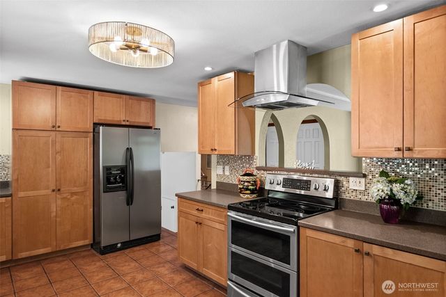 118 Lila Street, Steilacoom, WA 98388