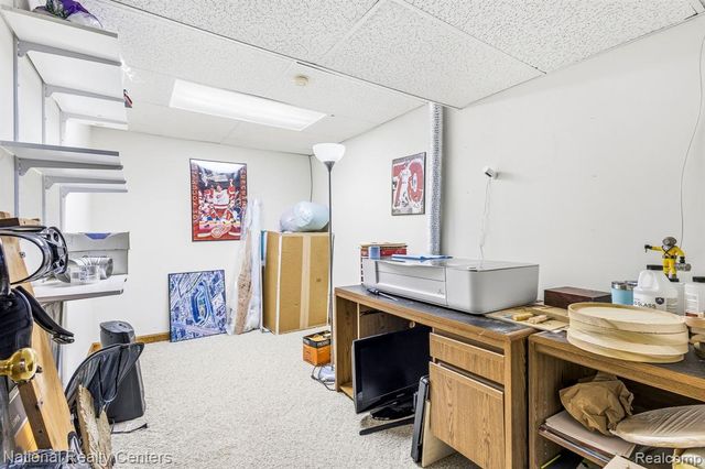 9008 Sussex Street, White Lake, MI 48386