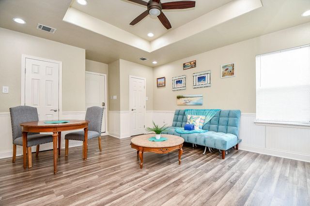 2810 Roaring Oaks Lane, Katy, TX 77449