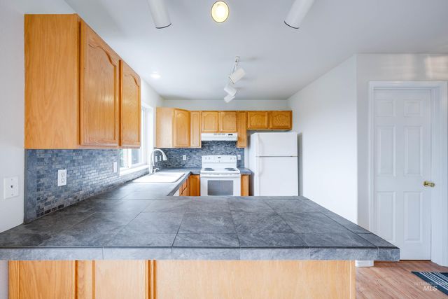 1640 Lorien Lane, Moscow, ID 83843