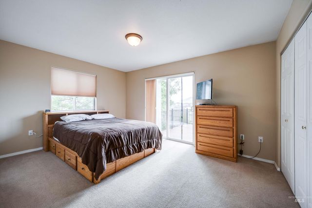 1640 Lorien Lane, Moscow, ID 83843