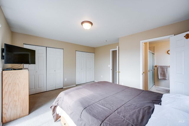 1640 Lorien Lane, Moscow, ID 83843