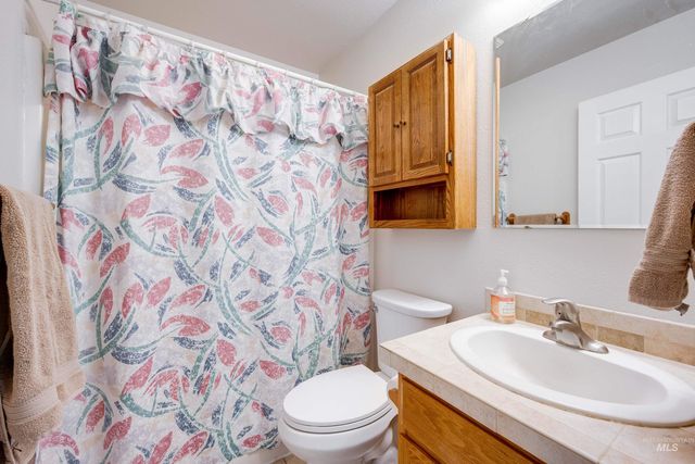 1640 Lorien Lane, Moscow, ID 83843