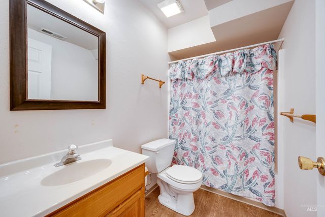 1640 Lorien Lane, Moscow, ID 83843