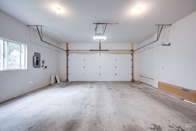 1640 Lorien Lane, Moscow, ID 83843