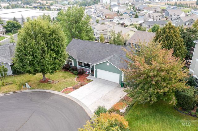 1640 Lorien Lane, Moscow, ID 83843
