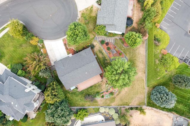 1640 Lorien Lane, Moscow, ID 83843