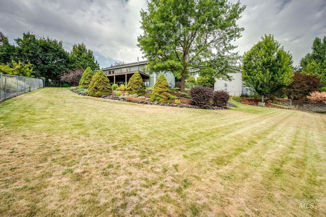 1640 Lorien Lane, Moscow, ID 83843