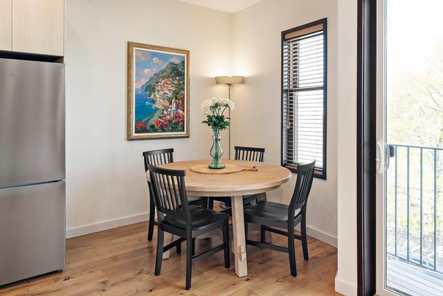 211 Condor 8, Boston, MA 02128