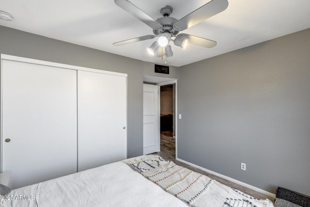 6534 W NORTH Lane, Glendale, AZ 85302