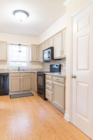 6728 Queen Annes Drive, Raleigh, NC 27613