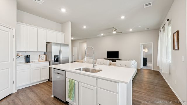 4236 W 4th Street, Skiatook, OK 74070