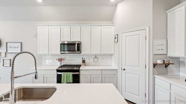 4236 W 4th Street, Skiatook, OK 74070
