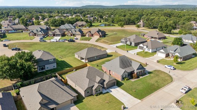 4236 W 4th Street, Skiatook, OK 74070