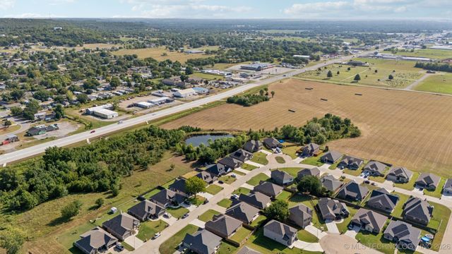 4236 W 4th Street, Skiatook, OK 74070
