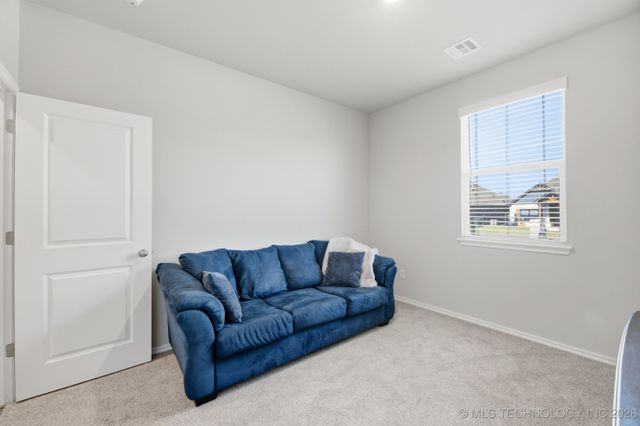 4236 W 4th Street, Skiatook, OK 74070