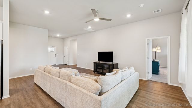 4236 W 4th Street, Skiatook, OK 74070