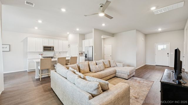 4236 W 4th Street, Skiatook, OK 74070
