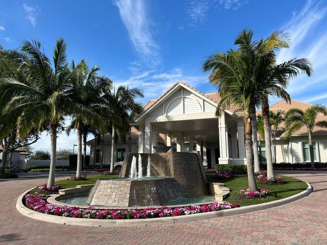 7207 Le Chalet Boulevard, Boynton Beach, FL 33472