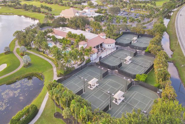 7207 Le Chalet Boulevard, Boynton Beach, FL 33472