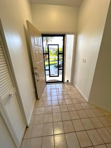 7207 Le Chalet Boulevard, Boynton Beach, FL 33472