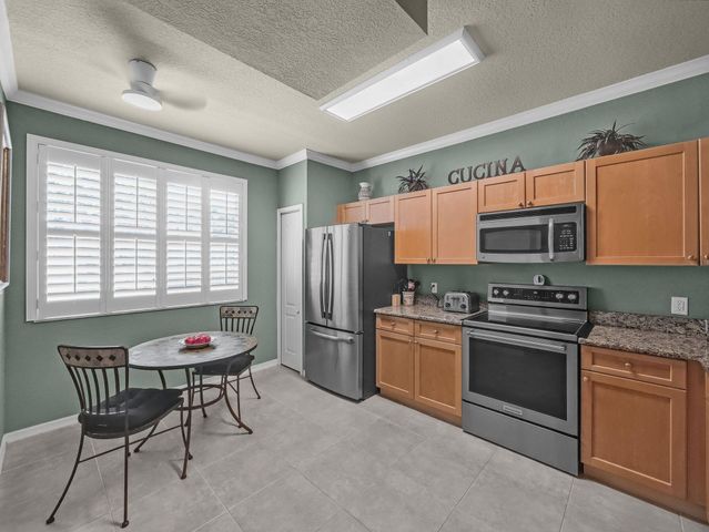 11027 Legacy Boulevard 104, Palm Beach Gardens, FL 33410