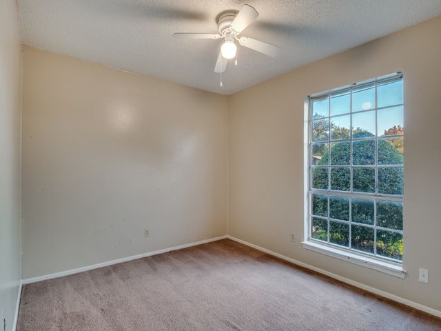 2013 Snowmass Lane, Garland, TX 75044