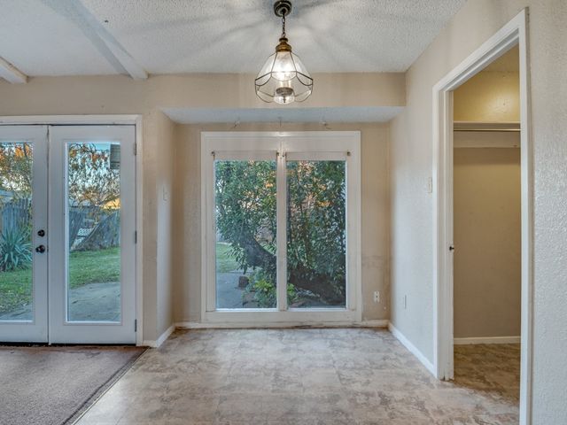 2013 Snowmass Lane, Garland, TX 75044